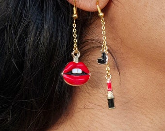 Boucles d'oreilles breloques avec lèvres, rouge à lèvres et coeur en émail, Boucles d'oreilles chaîne, Boucles d'oreilles breloques en émail, Boucles d'oreilles inspirées d'Olivia Rodrigo, Cadeaux pour elle