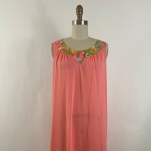 1960s Mod Coral Floral Nightie By Lorraine Lingerie • Size Medium