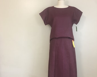 1980s Plum Tissue Linen Minimalist Skirt Set by Finity Sportswear Ltd Size Small 4