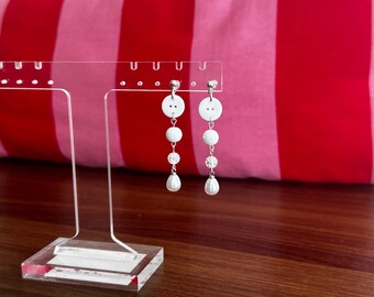 Dainty white buttons earrings w crystal beads & pearls, fairycore, dreamcore, whimsical accessories, ethereal jewelry