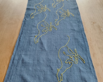 Chemin de table serviette antique