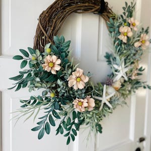 Corona costera de conchas y estrellas de mar: decoración para la casa de playa imagen 7