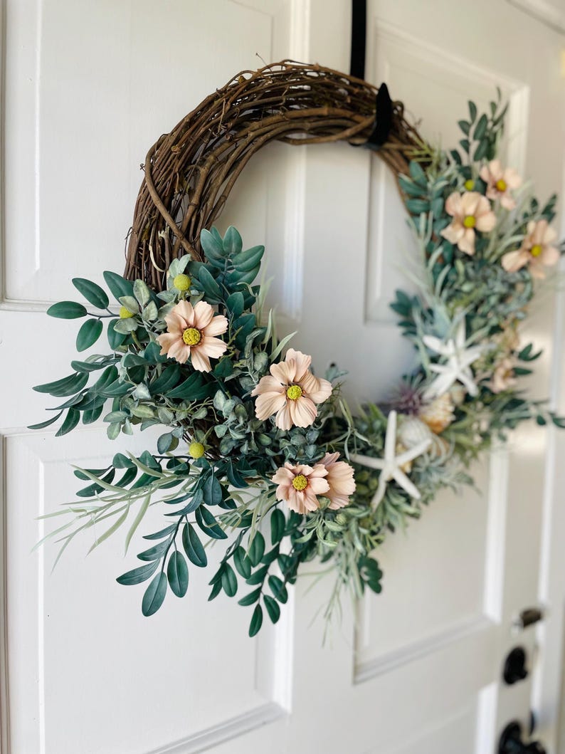 Corona costera de conchas y estrellas de mar: decoración para la casa de playa imagen 7