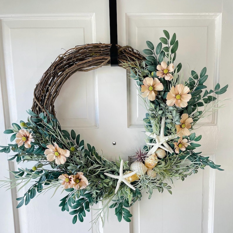 Corona costera de conchas y estrellas de mar: decoración para la casa de playa imagen 2