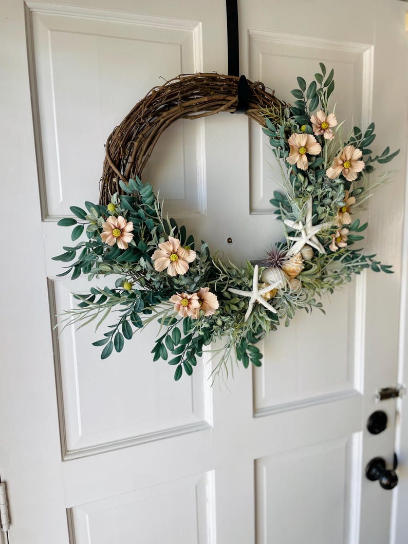 Corona costera de conchas y estrellas de mar: decoración para la casa de playa imagen 8