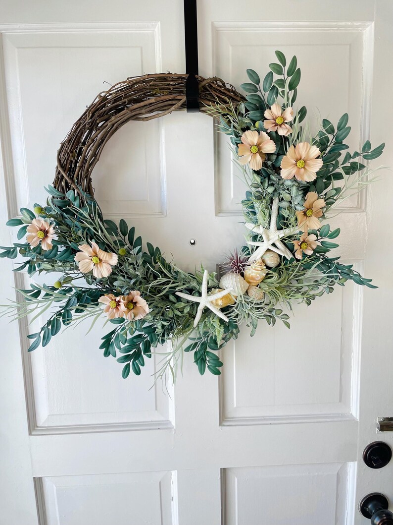 Corona costera de conchas y estrellas de mar: decoración para la casa de playa imagen 3