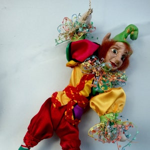 TOMMASI One Of A Kind ELF, Polymer Clay 9 23 cm Tall, Hanging Doll, Art Doll, Sculpture, Michelle Munzone, Jester, Christmas, signed image 4