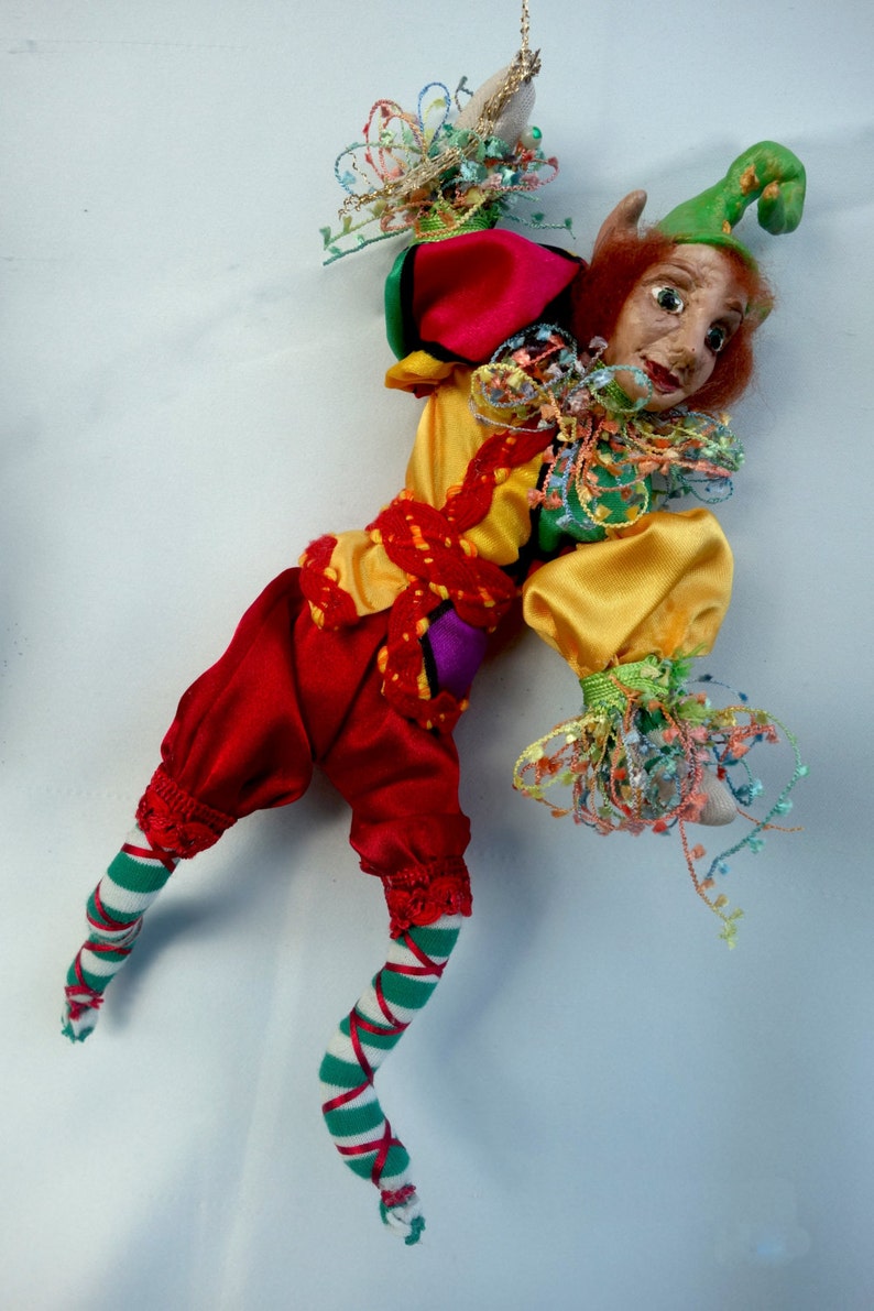 TOMMASI One Of A Kind ELF, Polymer Clay 9 23 cm Tall, Hanging Doll, Art Doll, Sculpture, Michelle Munzone, Jester, Christmas, signed image 4