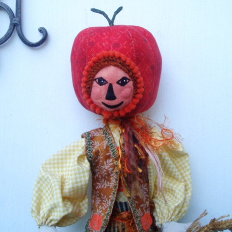 E Pattern HALLOWEEN DOLL, Jack O Pumpkin, Cloth doll, Tutorial, Bambole, textiles, Instructional, michelledolls, DIY, Art Doll, Home Decor image 3