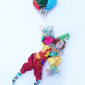 TOMMASI One Of A Kind ELF, Polymer Clay 9 23 cm Tall, Hanging Doll, Art Doll, Sculpture, Michelle Munzone, Jester, Christmas, signed image 2