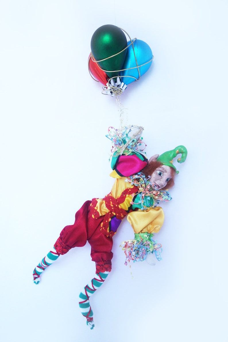 TOMMASI One Of A Kind ELF, Polymer Clay 9 23 cm Tall, Hanging Doll, Art Doll, Sculpture, Michelle Munzone, Jester, Christmas, signed image 2