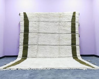 Handmade Moroccan Wool Rug – White and Olive Green Berber Carpet