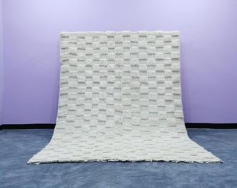 Handmade White Wool Moroccan Rug – Checkered Berber Design