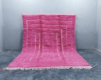 Alfombra marroquí de lana rosa hecha a mano – Alfombra bereber geométrica de pelo largo