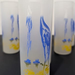 Vintage Mid-Century Tom Collins Glass Set – Heron & Water Lilies Frosted Glasses (7 Pieces)