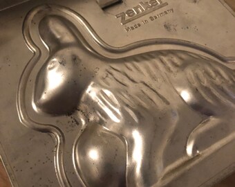 Vintage bunny Easter chocolate mold