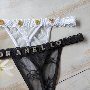 Tanga de renda com nome personalizado, tanga com nome personalizado, tanga com nome personalizado, tanga personalizada com pingentes dourados/prateados - personalize até 15 letras