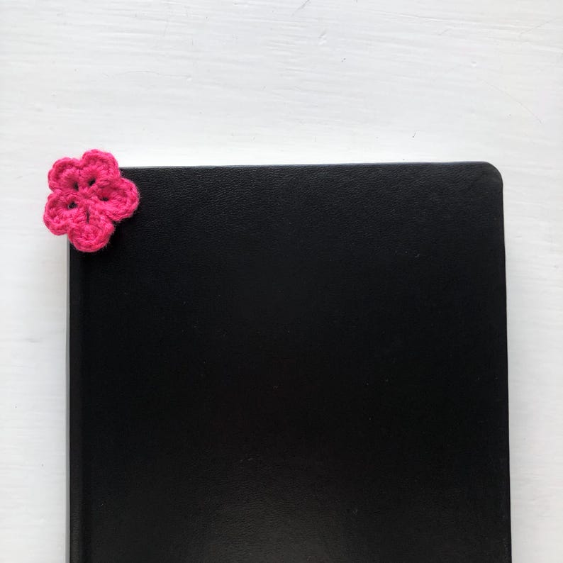 Crochet Flower Bookmark Handmade Gift for Book Lovers Crochet Bookmarks