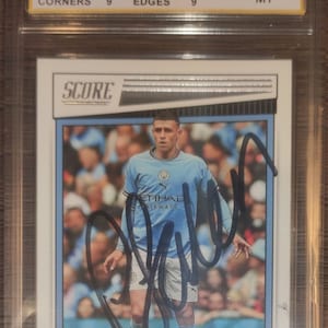 Phil Foden Autogramm Handsignierte Karte Mint.