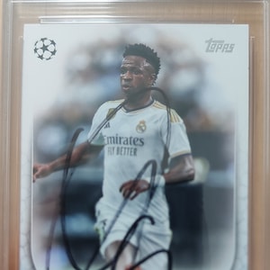 Vinicius Junior Autogramm Handsignierte Karte Mint.