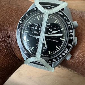 Glow in the dark on Moonwatch