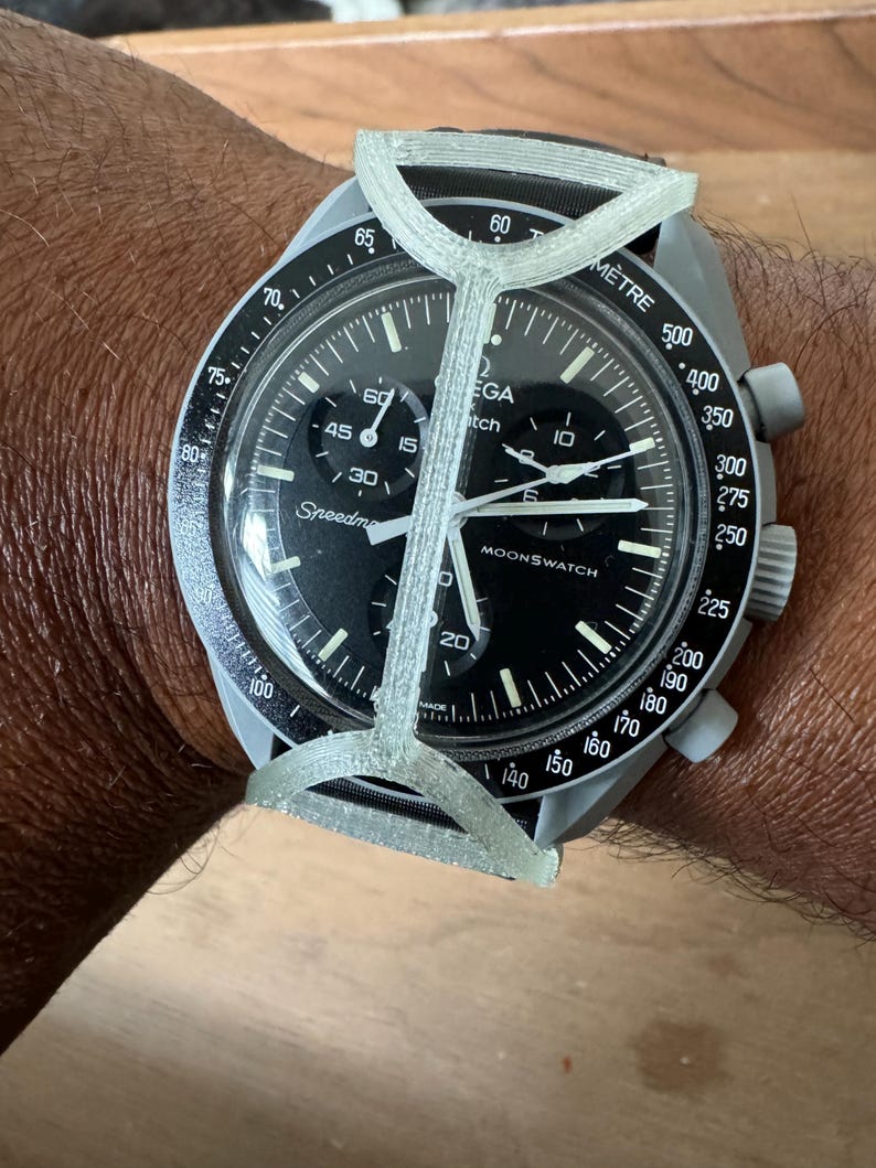 Glow in the dark on Moonwatch