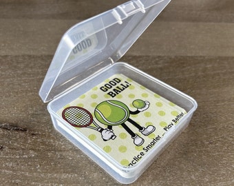 Tennisspiel für Doppel: Tennisspieler mit dem guten Ball. Tennis Geschenk