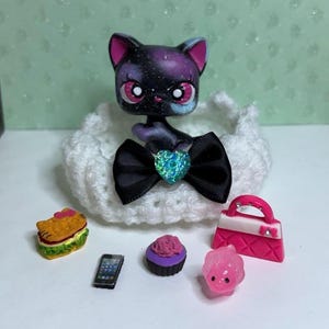 Littlest Pet Shop Custom Cute Galaxy Paw Up Cat Kitten OOAK LPS with Accessories
