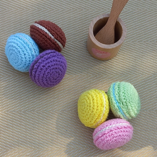Lot de 6 macarons  colorés dinette au crochet.