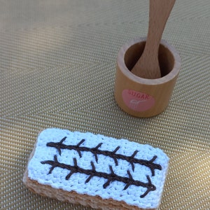 Lot of crochet pastries image 3