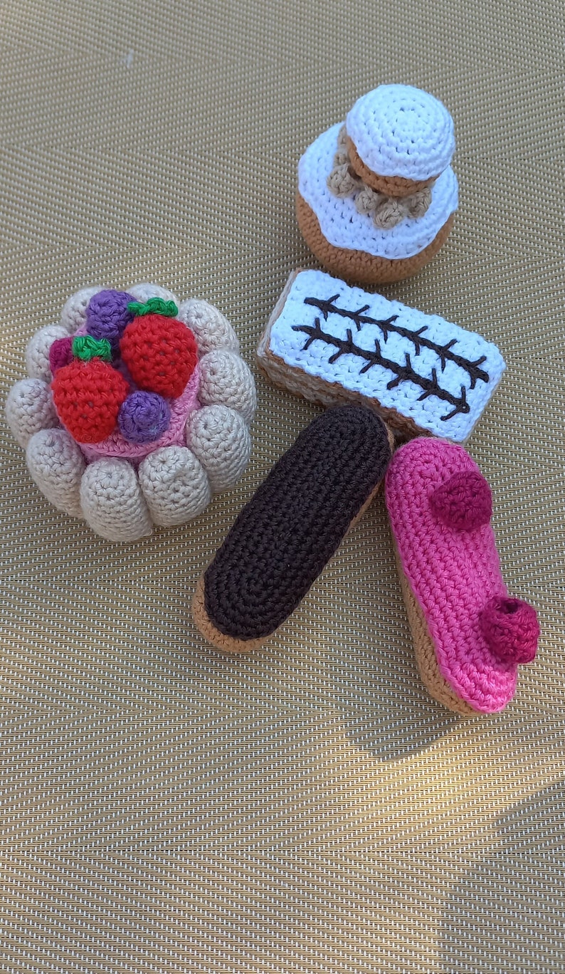 Lot of crochet pastries image 1