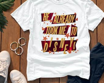 Me llevó a Disney. Múltiples opciones de texto. Camiseta gráfica.