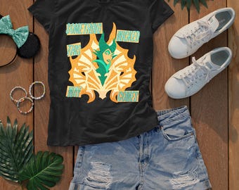 Camiseta gráfica DTF de Something Wicked