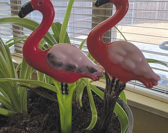 Red and Pink Fused Glass Flamingo Garden Stake, Handmade Plant Pot Décor