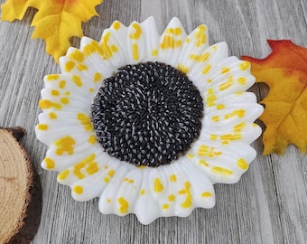 Handmade Fused Glass Sunflower Bowl: White & Yellow Floral Dish