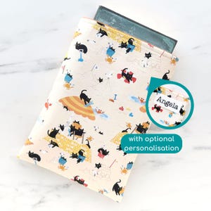 Manchon de livre en tissu avec des chats de plage, pochette de livre rembourrée, cadeau de lecture d'été, cadeau de nerd de livre de livre pour les amateurs de livres, cadeau d'amant de chats, kindle