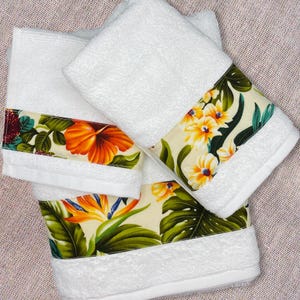 Embellished Bath Towel, Hand Towel, Washcloth Set with Hawaiian Floral Print