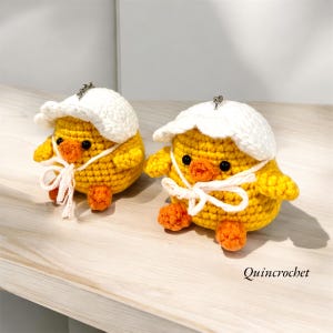 Crochet chicken plushie, cute crochet chicken, crochet chicken keychain, amigurumi chicken, Stuffed Animal Plush Plushie Amigurumi Gift Idea