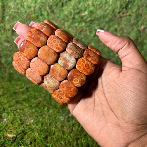 The “Luminous Soul“ Coral Jade Bracelet || coral jade , jade , 10mm , crystal bracelet , crystal jewelry