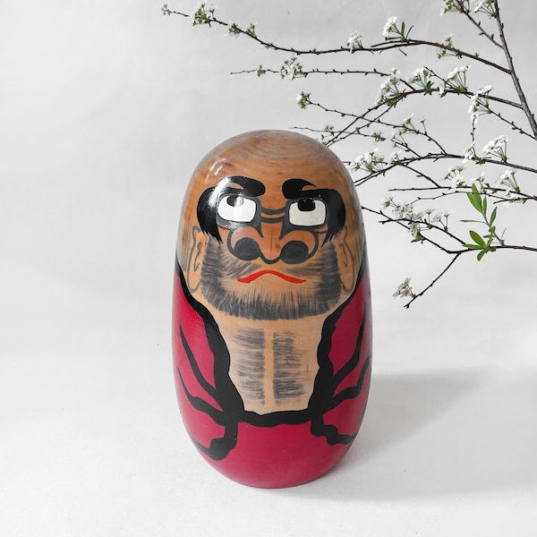 Kokeshi  Daruma, en bois. Artisanat japonais.