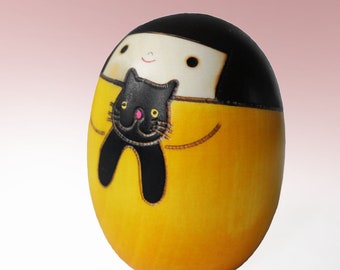 Sosaku ( kokeshi créative ) japonaise au chat,  réalisée par l'atelier Usaburo