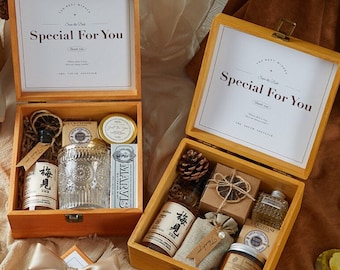 Caja de regalo de madera para dama de honor / Aromaterapia Spa Baño Relajación Caja de regalo del día de la boda para su hogar rústico Cesta hecha a mano Jabón de cuidado personal y vela