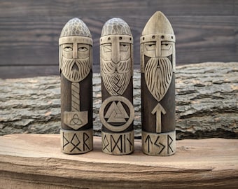 Figuras de Odín, Thor y Tyr talladas a mano. Juego de estatuas de madera de los Dioses del Norte.