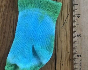 Tie-dye baby socks, bamboo cloth