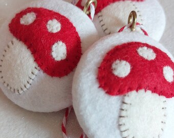 Toadstool Hand Stitched Christmas Tree Keepsake Decoration Ornament Bauble