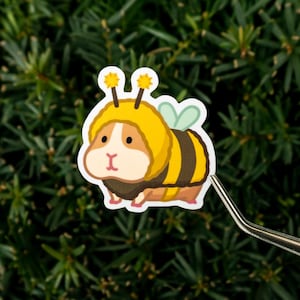 Pegatinas de vinilo con un bonito conejillo de indias disfrazado de abeja, pegatinas para portátiles, pegatinas troqueladas, pegatinas para botellas de agua, resistentes al agua