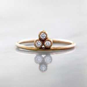 Diamond Trio Ring, Diamond Pyramid Three Stone Ring, Solid 14k Gold Dainty Diamond Ring