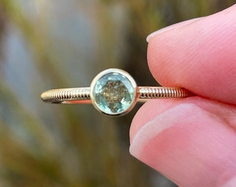 Montana Sapphire Ring - Solid 14k Gold Milgrain Detail Band - American Mined Sapphire in Green, Teal, Blue - September Birthstone Ring