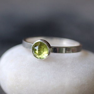 Peridot Ring Sterling Silver - Rose Cut Green Gemstone - August Birthstone Jewelry