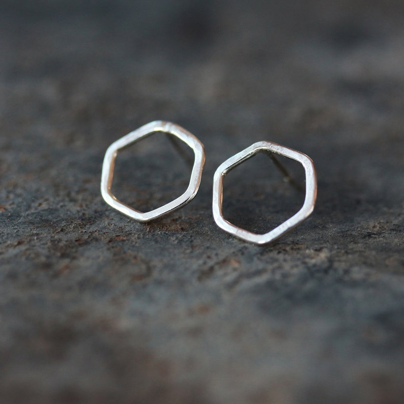 Argent sterling gravé Brossé Ovale Hoop Style Boucles d/'oreilles 4 mm FZ